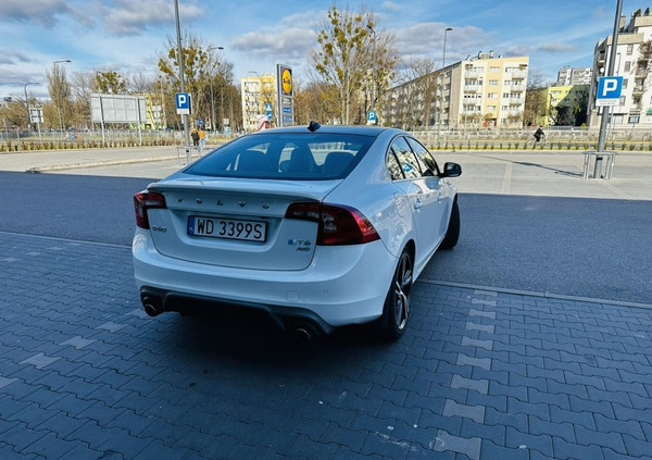 Volvo S60 cena 82790 przebieg: 88000, rok produkcji 2017 z Warszawa małe 301